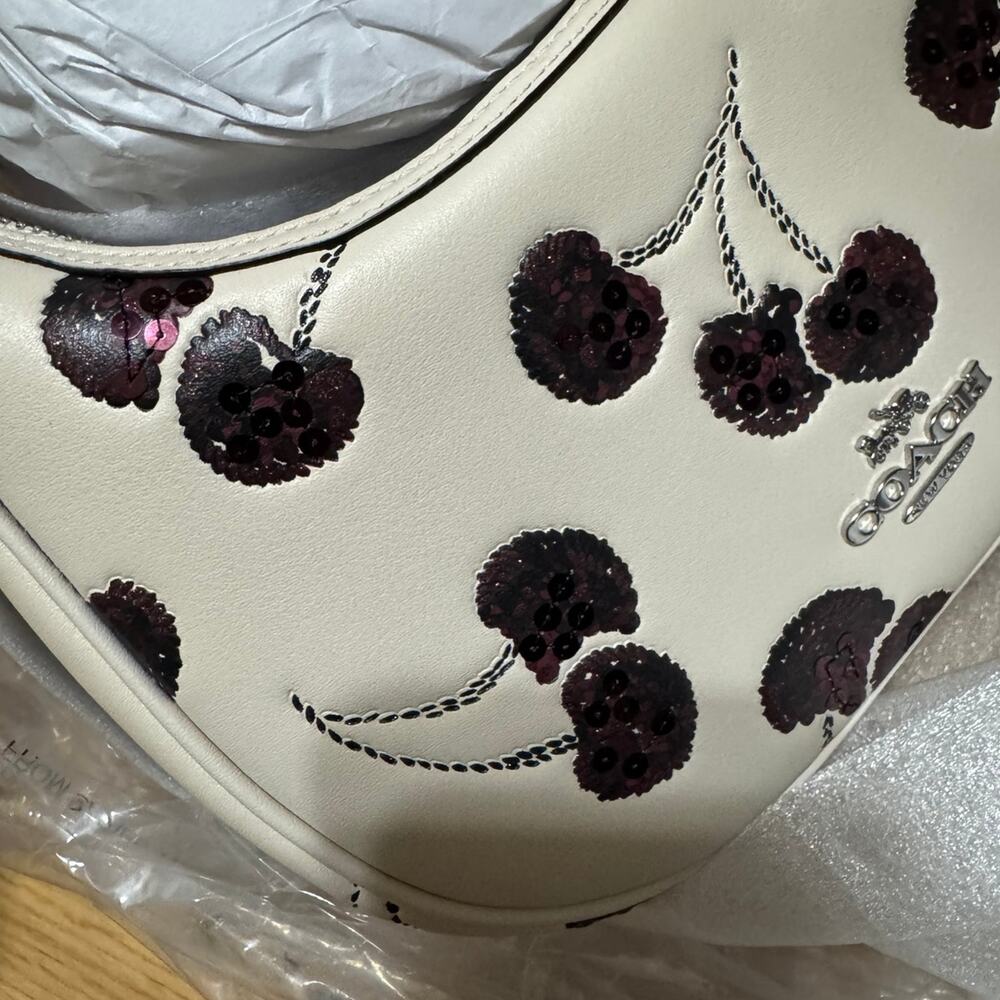 🍒Coach Carmen Mini Crossbody Bag With Cherry Print - Picture 11 of 12